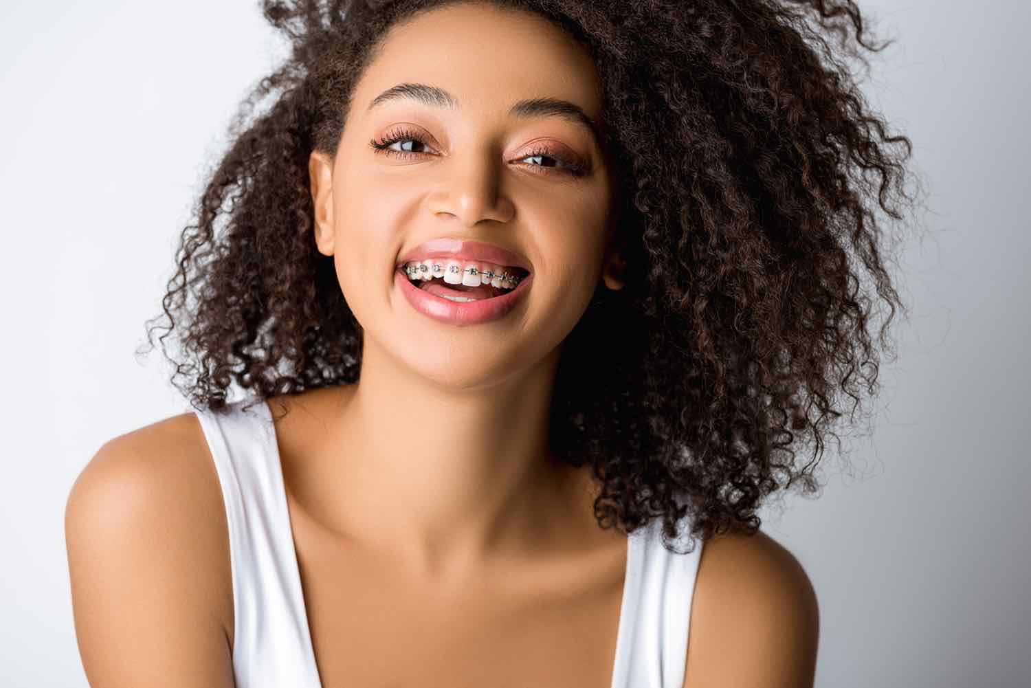 Teenager with braces | Bronzeville Braces | King Dental in Chicago